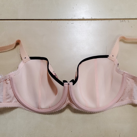 Pink floral molded cup - Picture 2 of 2